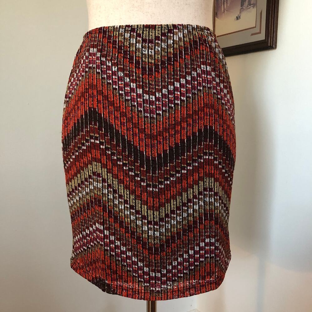 VTG Chevron Mini Skirt Catch My i Tag M Fits Small Made in USA Boho 90s Y2K
